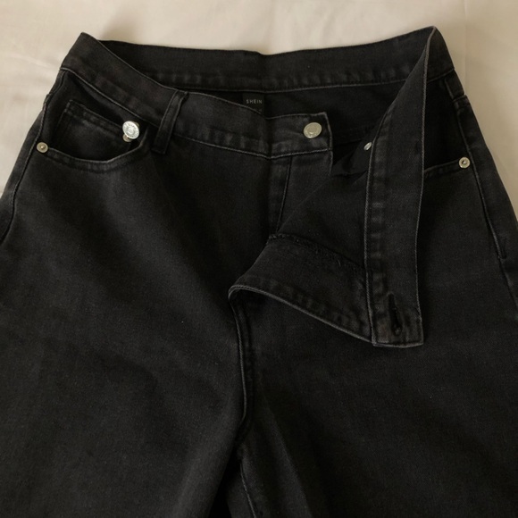 Shein Jeans - Picture 3 of 5